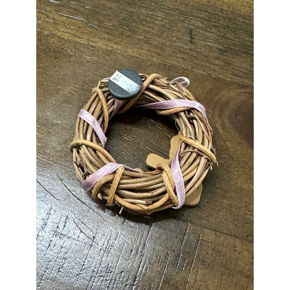 Vintage 1988 Miniature Grapevine Wreath Magnet Teddy Bear Pink Ribbon 2.5" - Picture 3 of 5